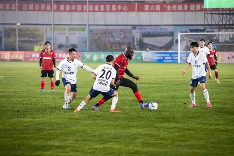 西甲 VS 越南联